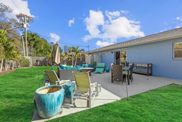 2000 58TH STREET N, St Petersburg, FL 33710