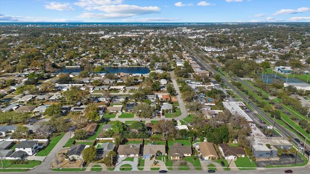 2000 58TH STREET N, St Petersburg, FL 33710