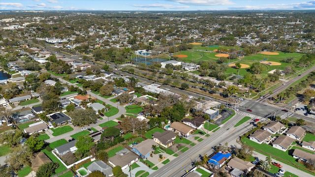 2000 58TH STREET N, St Petersburg, FL 33710