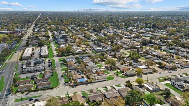 2000 58TH STREET N, St Petersburg, FL 33710