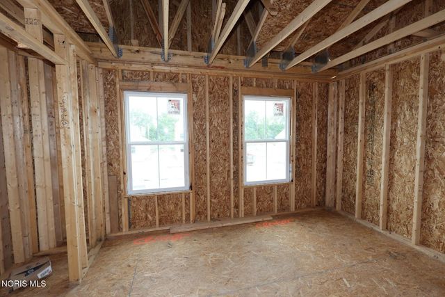 9157 Mile View Court, Sylvania, OH 43560