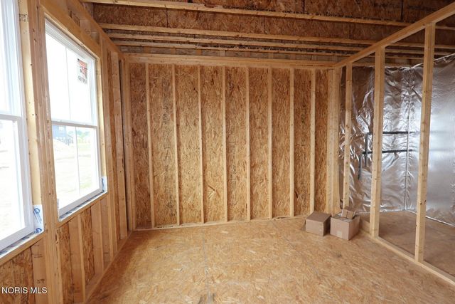 9157 Mile View Court, Sylvania, OH 43560
