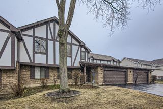 372 Springlake Lane C, Aurora, IL 60504