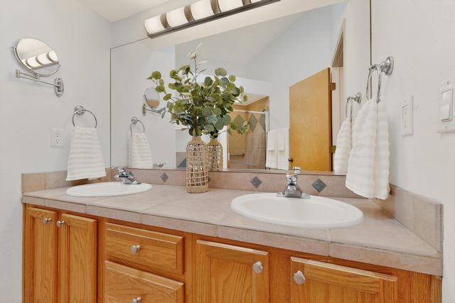 10100 Irbid Road NE, Albuquerque, NM 87122