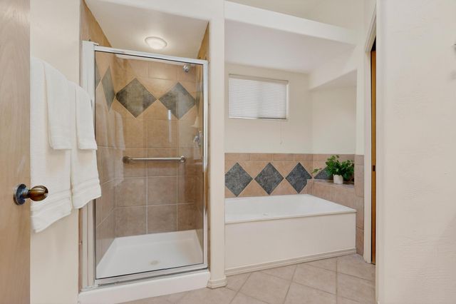 10100 Irbid Road NE, Albuquerque, NM 87122