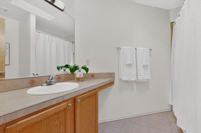 10100 Irbid Road NE, Albuquerque, NM 87122