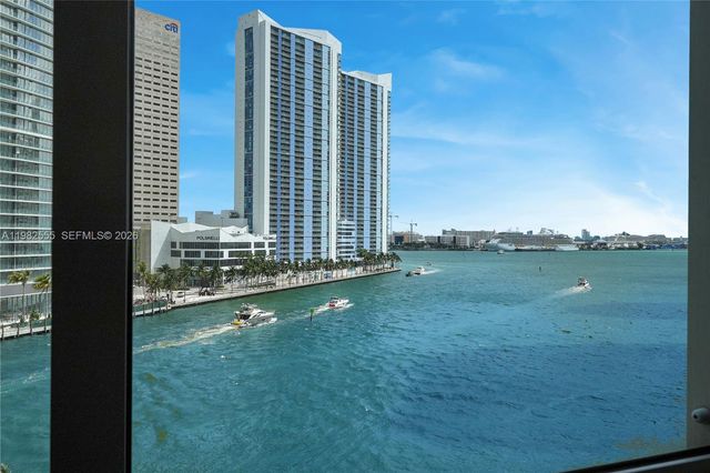 465 Brickell Ave 702, Miami, FL 33131