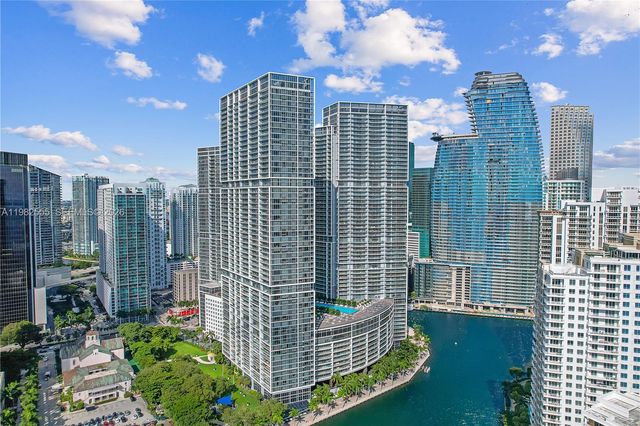 465 Brickell Ave 702, Miami, FL 33131