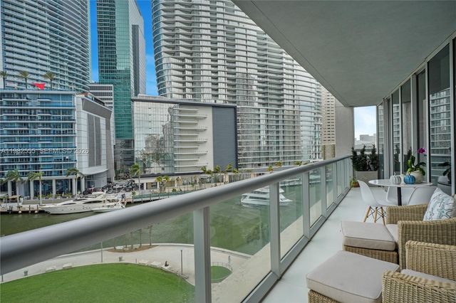 465 Brickell Ave 702, Miami, FL 33131