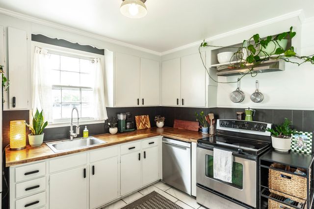 1351 Rosedale Ct, Nashville, TN 37207