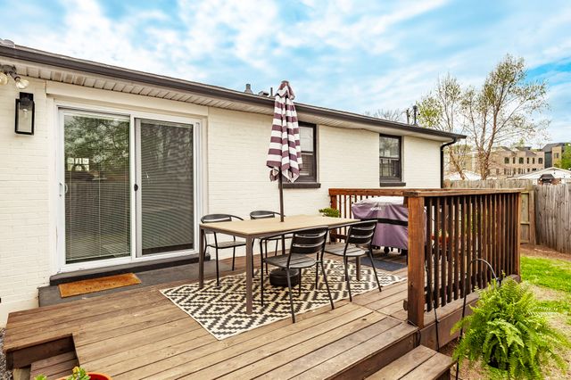 1351 Rosedale Ct, Nashville, TN 37207