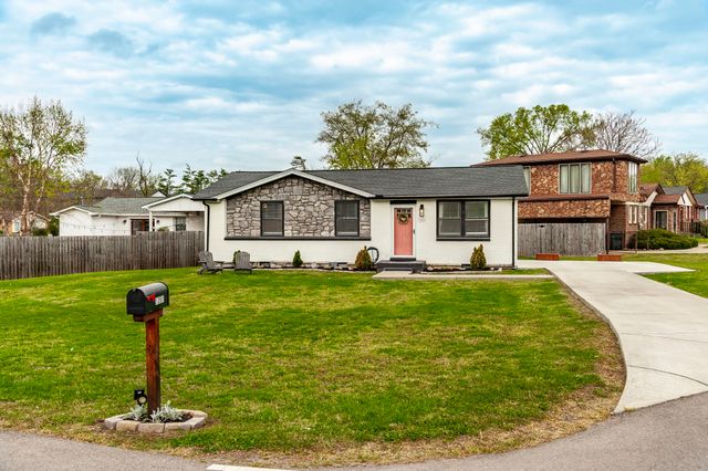 1351 Rosedale Ct, Nashville, TN 37207