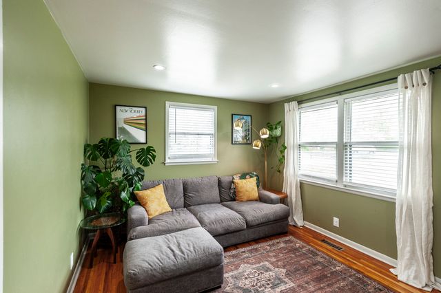 1351 Rosedale Ct, Nashville, TN 37207