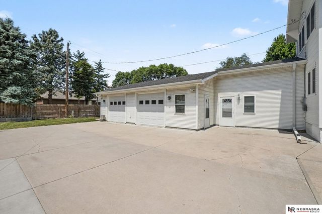 1233 N I Street, Fremont, NE 68025