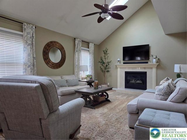 3903 Tamarind Drive, Bethlehem Twp, PA 18020