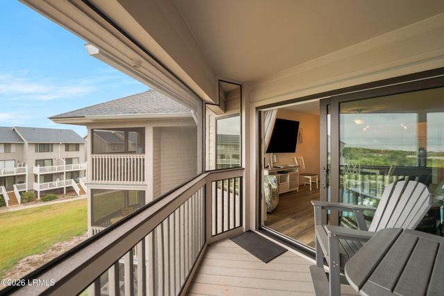 2 Harbor Dr N Unit L305, St. Helena Island, SC 29920