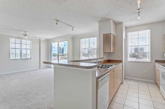 616 CLEARWATER PARK Road 602, West Palm Beach, FL 33401