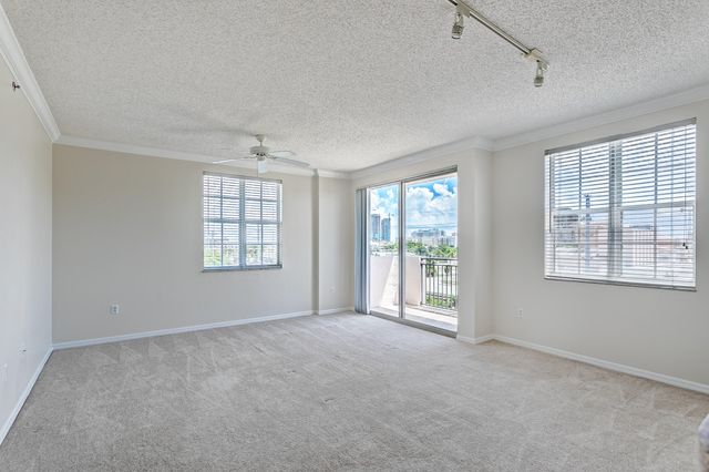 616 CLEARWATER PARK Road 602, West Palm Beach, FL 33401