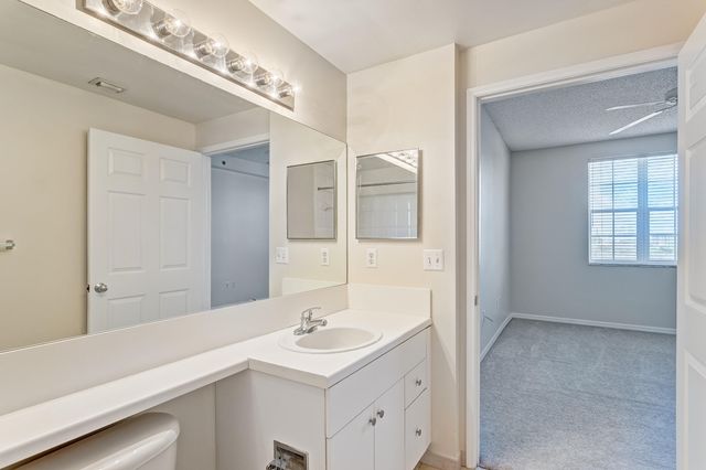 616 CLEARWATER PARK Road 602, West Palm Beach, FL 33401
