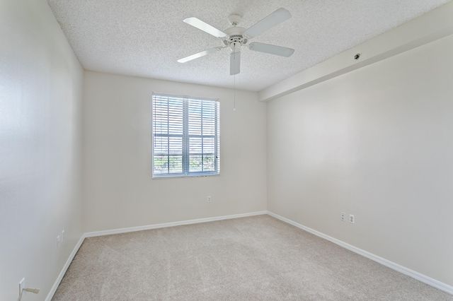 616 CLEARWATER PARK Road 602, West Palm Beach, FL 33401