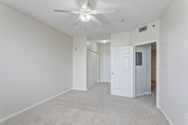 616 CLEARWATER PARK Road 602, West Palm Beach, FL 33401