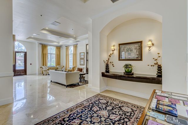 616 CLEARWATER PARK Road 602, West Palm Beach, FL 33401