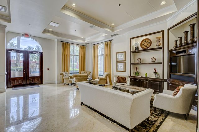 616 CLEARWATER PARK Road 602, West Palm Beach, FL 33401