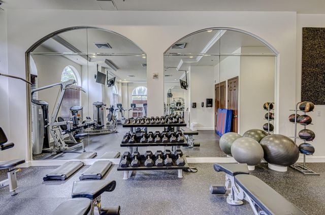 616 CLEARWATER PARK Road 602, West Palm Beach, FL 33401