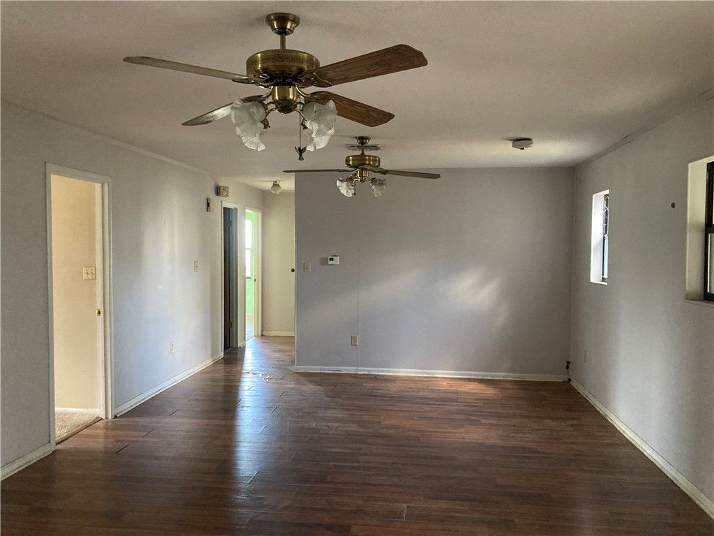 102 Rogers St, Woodsboro, TX 78393 — photo 2