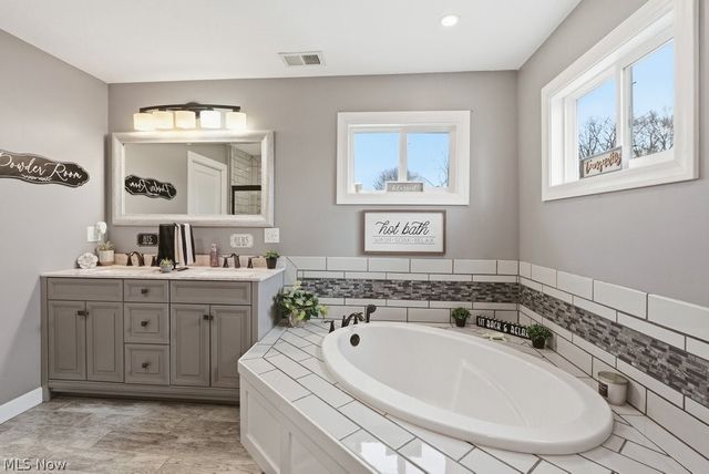 747 Killian Road, Coventry, OH 44319