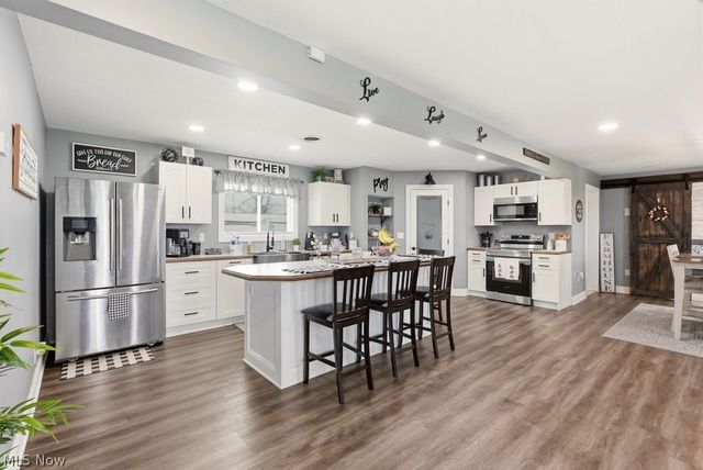 747 Killian Road, Coventry, OH 44319