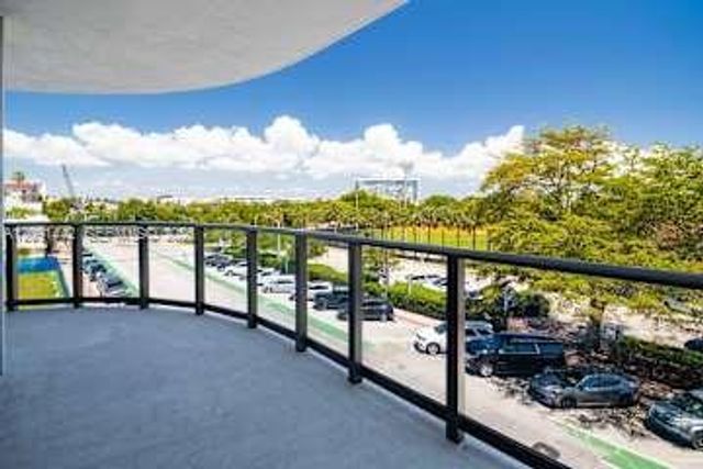 580 72 Street 201, Miami Beach, FL 33141