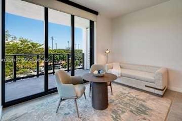 580 72 Street 201, Miami Beach, FL 33141