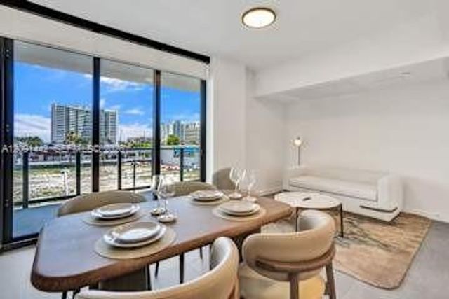 580 72 Street 201, Miami Beach, FL 33141