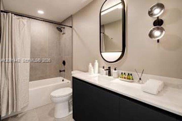 580 72 Street 201, Miami Beach, FL 33141