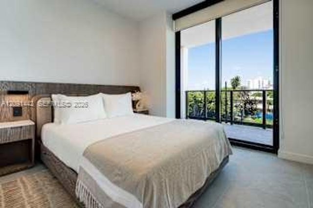 580 72 Street 201, Miami Beach, FL 33141