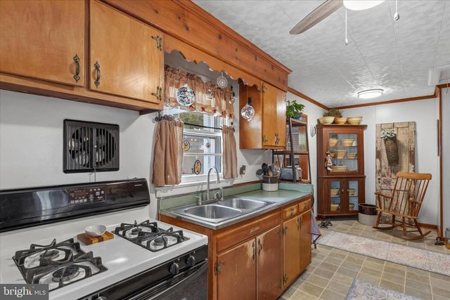 1504 S DIVISION ST, Salisbury, MD 21804