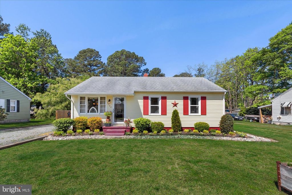 Image 2 of property listing at 1504 S DIVISION ST, Salisbury, MD 21804