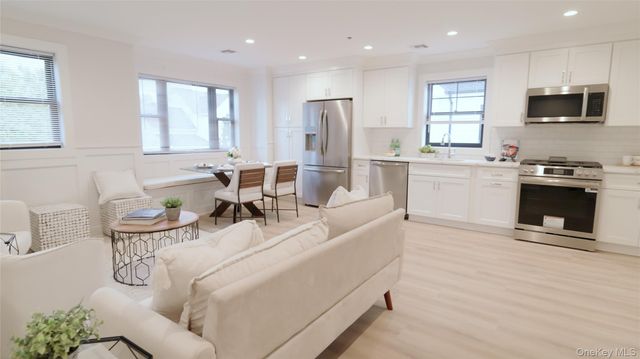 161 Union Avenue 10, Lynbrook, NY 11563