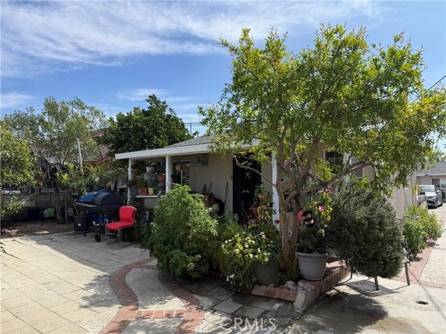 12872 Van Nuys Boulevard, Pacoima (los Angeles), CA 91331