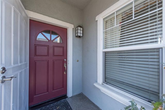 741 Tommy Dorsey Ct, Windsor, CA 95492