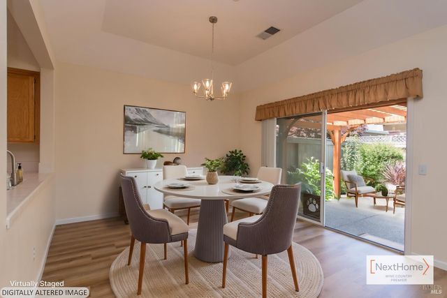 741 Tommy Dorsey Ct, Windsor, CA 95492