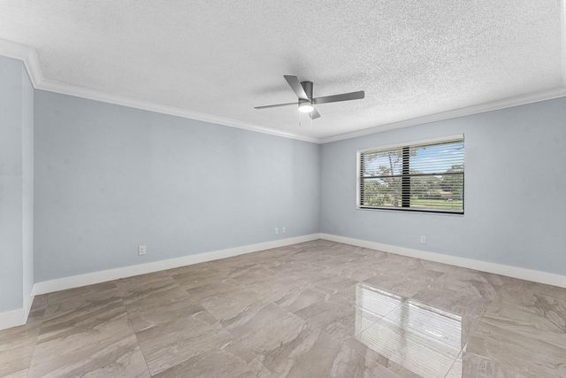 12926 Briarlake Drive 201, Palm Beach Gardens, FL 33418