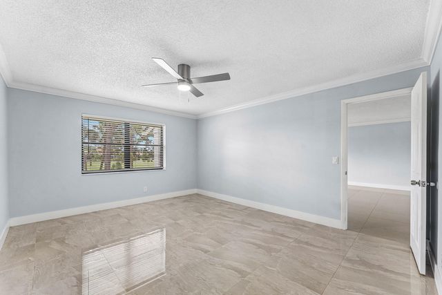 12926 Briarlake Drive 201, Palm Beach Gardens, FL 33418