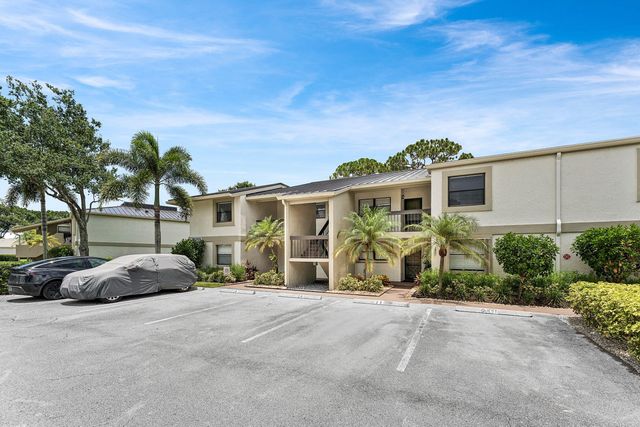 12926 Briarlake Drive 201, Palm Beach Gardens, FL 33418