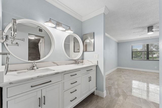 12926 Briarlake Drive 201, Palm Beach Gardens, FL 33418
