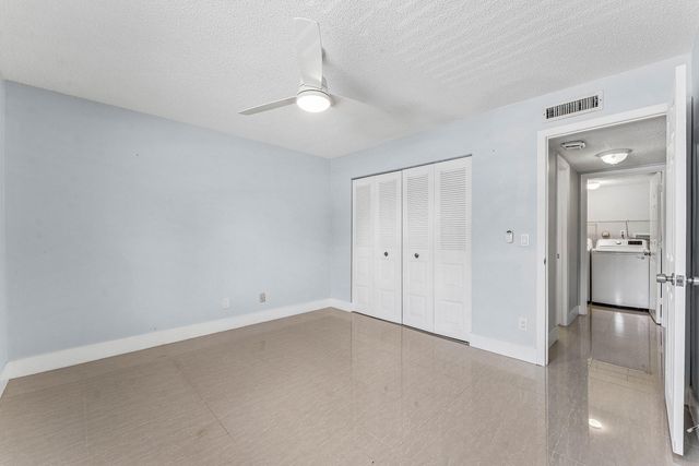 12926 Briarlake Drive 201, Palm Beach Gardens, FL 33418