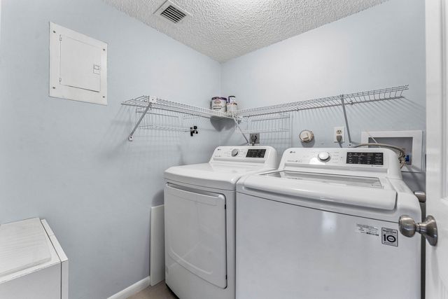 12926 Briarlake Drive 201, Palm Beach Gardens, FL 33418