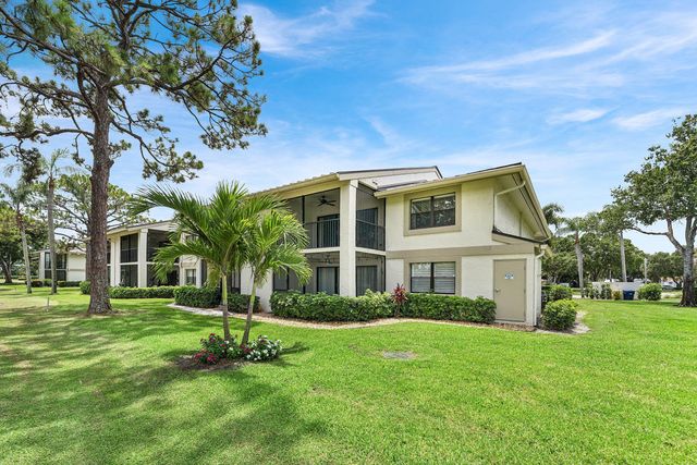 12926 Briarlake Drive 201, Palm Beach Gardens, FL 33418