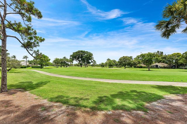 12926 Briarlake Drive 201, Palm Beach Gardens, FL 33418
